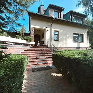 https://guest-house-villa-arkadia.warsawhotelspoland.com
